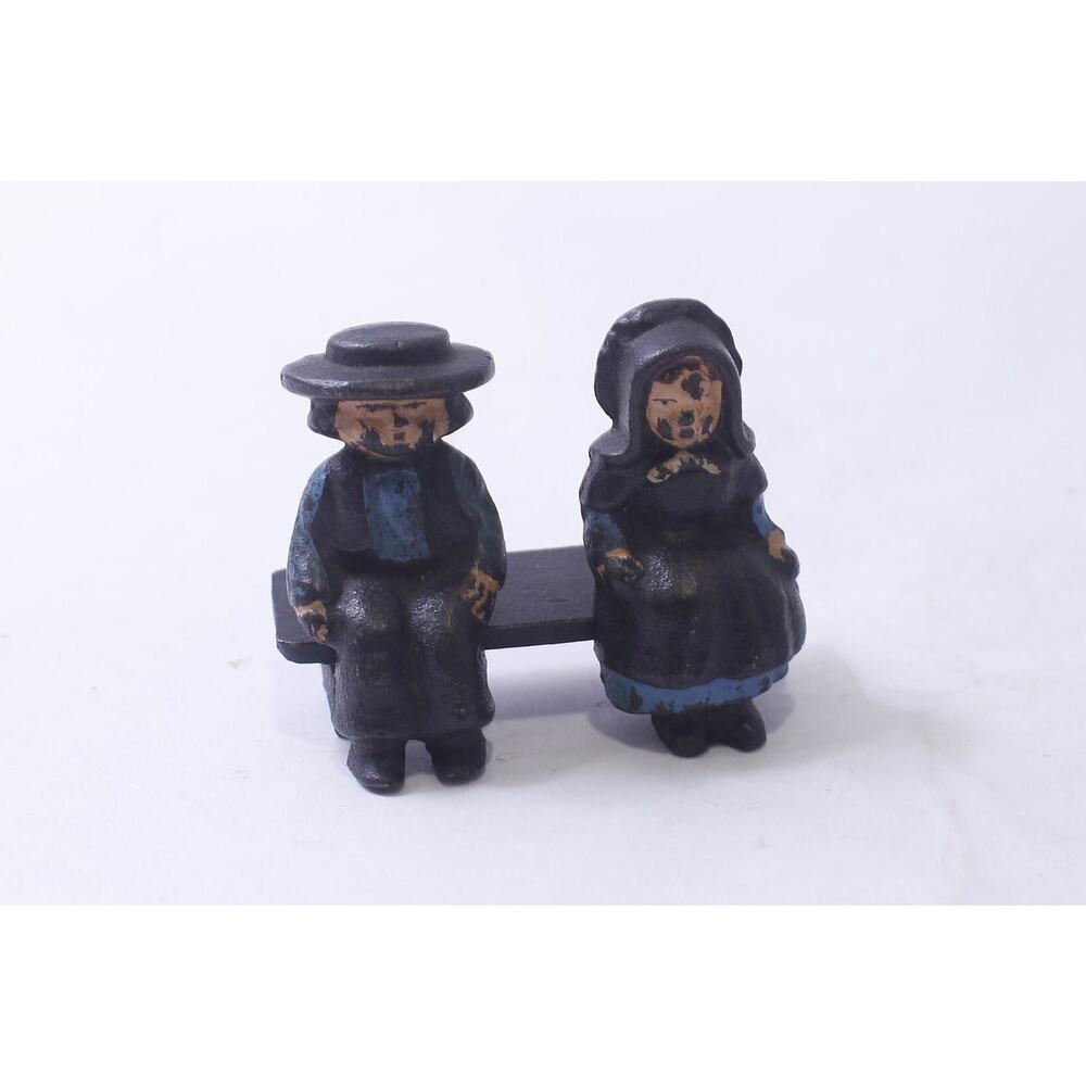 Amish Couple sitting on the Bench, Cast Iron, Figurines, Movable, Family,